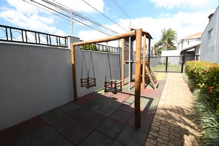 Casa de condomínio à venda com 100m², 3 quartos e 2 vagasÁrea comum - Playground