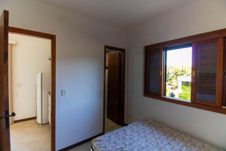 Casa de condomínio à venda com 300m², 5 quartos e 2 vagas Casa de condomínio à venda com 300m², 5 quartos e 2 vagasSuíte Externa