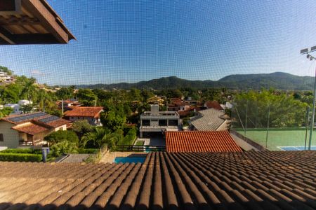 Casa de condomínio à venda com 300m², 5 quartos e 2 vagas Casa de condomínio à venda com 300m², 5 quartos e 2 vagasVista do Quarto