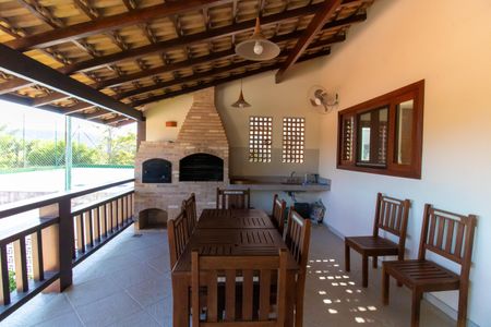 Casa de condomínio à venda com 300m², 5 quartos e 2 vagas Casa de condomínio à venda com 300m², 5 quartos e 2 vagasÁrea externa