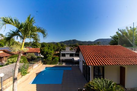 Casa de condomínio à venda com 300m², 5 quartos e 2 vagas Casa de condomínio à venda com 300m², 5 quartos e 2 vagasVista da Sala