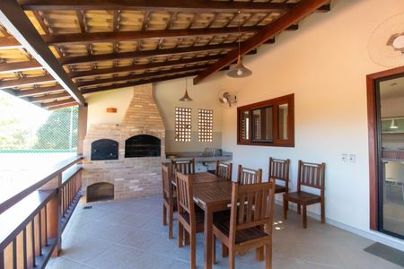 Casa de condomínio à venda com 300m², 5 quartos e 2 vagas Casa de condomínio à venda com 300m², 5 quartos e 2 vagasÁrea externa