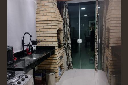 Apartamento à venda com 110m², 2 quartos e 2 vagas Apartamento à venda com 110m², 2 quartos e 2 vagasCozinha