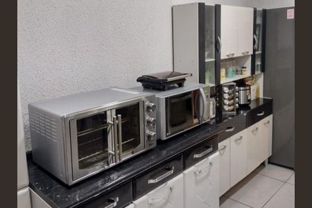 Apartamento à venda com 110m², 2 quartos e 2 vagas Apartamento à venda com 110m², 2 quartos e 2 vagasCozinha