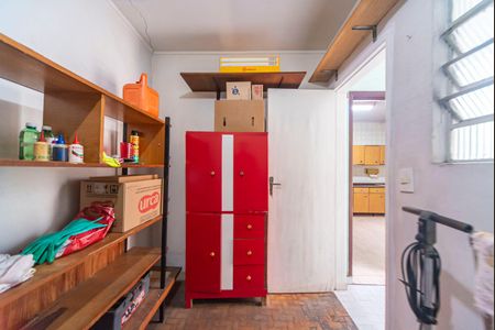 Casa à venda com 196m², 3 quartos e 2 vagas Casa à venda com 196m², 3 quartos e 2 vagasQuarto de Serviço