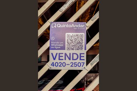 Casa à venda com 196m², 3 quartos e 2 vagas Casa à venda com 196m², 3 quartos e 2 vagasPlaca