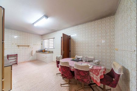 Casa à venda com 196m², 3 quartos e 2 vagas Casa à venda com 196m², 3 quartos e 2 vagasCozinha
