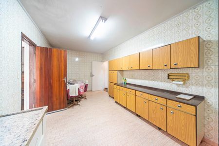 Casa à venda com 196m², 3 quartos e 2 vagas Casa à venda com 196m², 3 quartos e 2 vagasCozinha