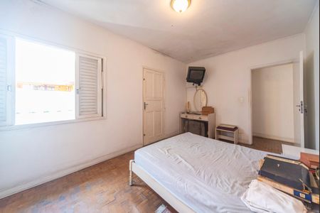 Casa à venda com 196m², 3 quartos e 2 vagas Casa à venda com 196m², 3 quartos e 2 vagasQuarto 3