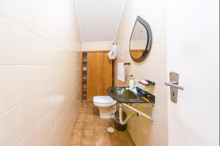 Casa à venda com 196m², 3 quartos e 2 vagas Casa à venda com 196m², 3 quartos e 2 vagasLavabo