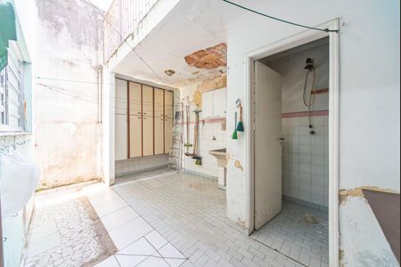 Casa à venda com 196m², 3 quartos e 2 vagas Casa à venda com 196m², 3 quartos e 2 vagasÁrea de serviço