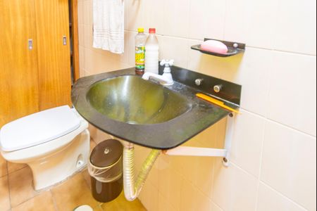 Casa à venda com 196m², 3 quartos e 2 vagas Casa à venda com 196m², 3 quartos e 2 vagasLavabo