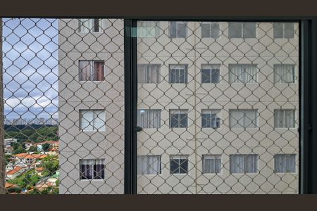 Apartamento à venda com 43m², 2 quartos e sem vaga Apartamento à venda com 43m², 2 quartos e sem vagaSala - janela