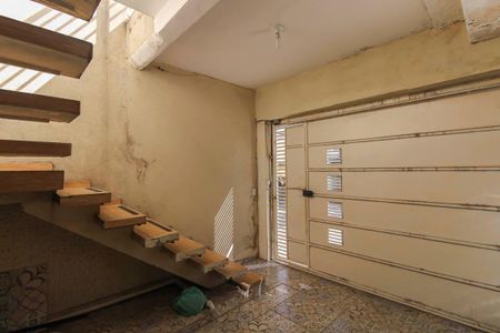 Casa à venda com 240m², 4 quartos e 2 vagas Casa à venda com 240m², 4 quartos e 2 vagasGaragem