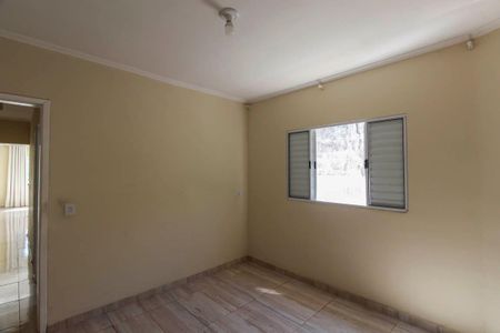 Casa à venda com 240m², 4 quartos e 2 vagas Casa à venda com 240m², 4 quartos e 2 vagasQuarto 4
