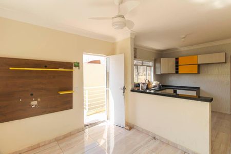 Casa à venda com 240m², 4 quartos e 2 vagas Casa à venda com 240m², 4 quartos e 2 vagasSala 2
