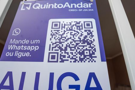 Casa à venda com 220m², 3 quartos e 2 vagas Casa à venda com 220m², 3 quartos e 2 vagasPlaca