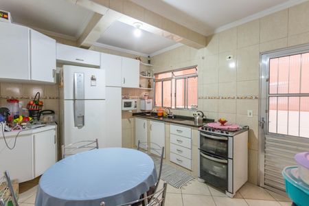 Casa à venda com 220m², 3 quartos e 2 vagas Casa à venda com 220m², 3 quartos e 2 vagasCozinha