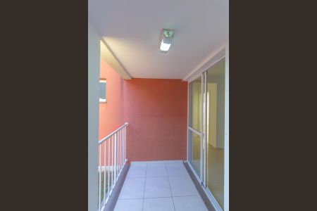 Apartamento à venda com 52m², 2 quartos e 1 vaga Apartamento à venda com 52m², 2 quartos e 1 vagaVaranda