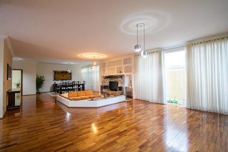 Casa para alugar com 459m², 5 quartos e 8 vagas Casa para alugar com 459m², 5 quartos e 8 vagasSala 1
