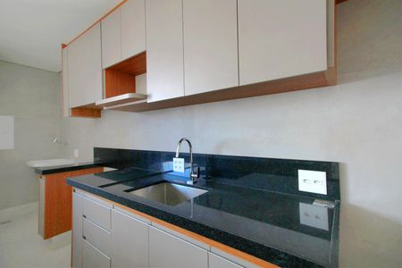 Apartamento à venda com 60m², 2 quartos e 2 vagasCozinha