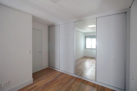 Apartamento à venda com 60m², 2 quartos e 2 vagasSuite 1