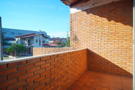 Casa à venda com 230m², 3 quartos e 2 vagasVaranda da Suíte