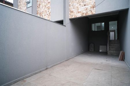 Casa à venda com 109m², 3 quartos e 2 vagasÁrea comum