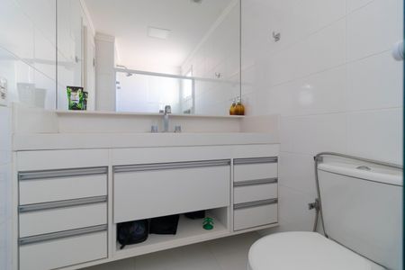 Apartamento à venda com 166m², 3 quartos e 3 vagas Apartamento à venda com 166m², 3 quartos e 3 vagasBanheiro da Suíte 01