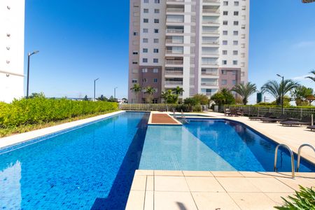 Apartamento à venda com 166m², 3 quartos e 3 vagas Apartamento à venda com 166m², 3 quartos e 3 vagasÁrea comum - Piscina