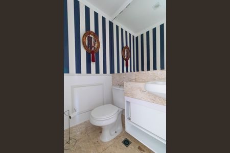 Apartamento à venda com 166m², 3 quartos e 3 vagas Apartamento à venda com 166m², 3 quartos e 3 vagasLavabo