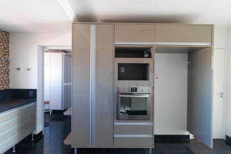 Apartamento à venda com 166m², 3 quartos e 3 vagas Apartamento à venda com 166m², 3 quartos e 3 vagasCozinha