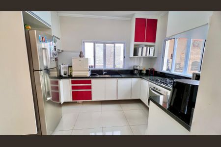 Casa de condomínio à venda com 147m², 3 quartos e 2 vagas Casa de condomínio à venda com 147m², 3 quartos e 2 vagasCozinha