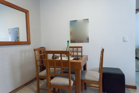 Apartamento à venda com 57m², 2 quartos e 1 vagasala  de jantar