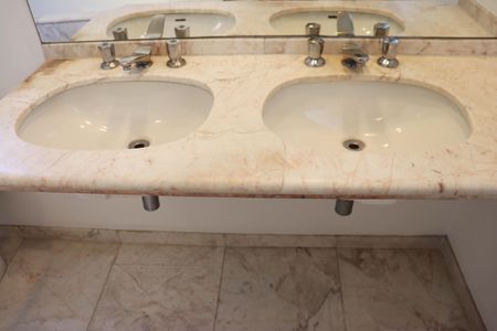 Apartamento à venda com 200m², 3 quartos e 3 vagasBanheiro da Suíte 3