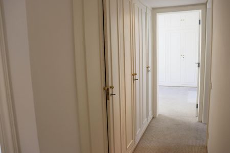 Apartamento à venda com 200m², 3 quartos e 3 vagasCorredor