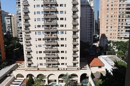 Apartamento à venda com 200m², 3 quartos e 3 vagasVista da Suíte 1