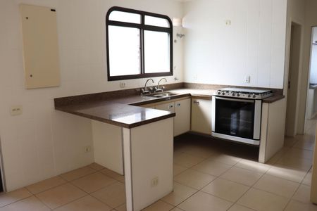Apartamento à venda com 200m², 3 quartos e 3 vagasCozinha