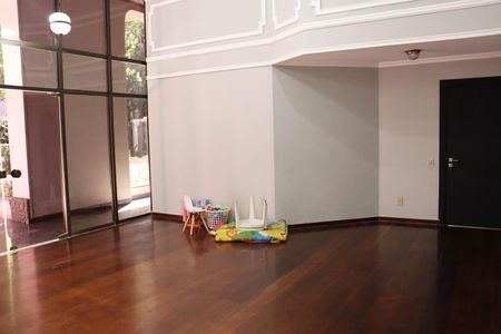 Apartamento à venda com 200m², 3 quartos e 3 vagasÁrea comum - Salão de festas