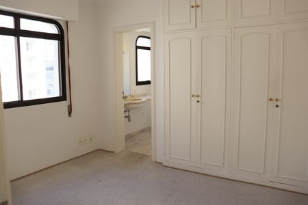 Apartamento à venda com 200m², 3 quartos e 3 vagasSuíte 2