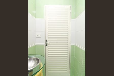 Casa à venda com 160m², 3 quartos e 2 vagasLavabo