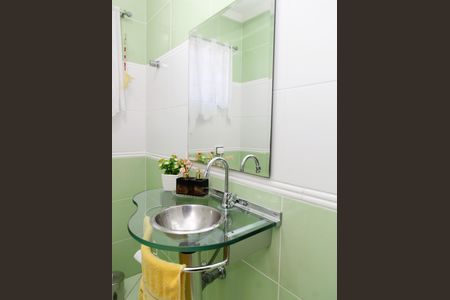 Casa à venda com 160m², 3 quartos e 2 vagasLavabo