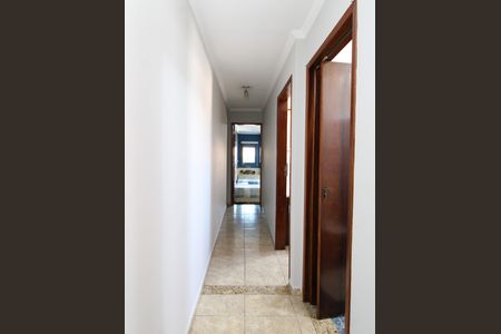 Casa à venda com 160m², 3 quartos e 2 vagasCorredor - Quartos