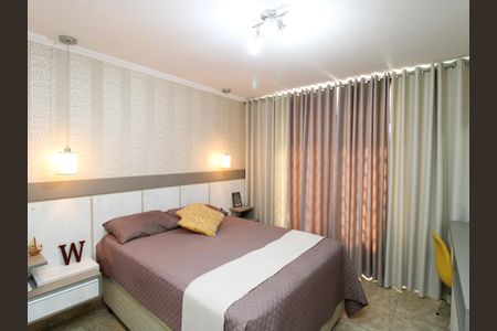 Casa à venda com 160m², 3 quartos e 2 vagasSuíte