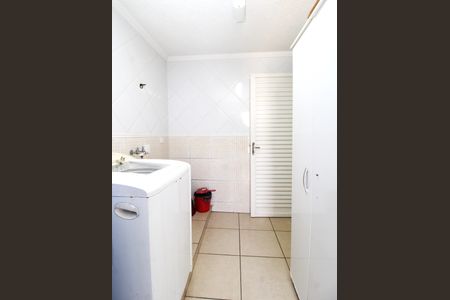 Casa à venda com 160m², 3 quartos e 2 vagasÁrea de Serviço