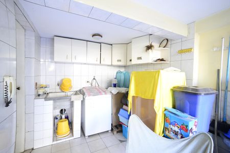 Casa à venda com 250m², 3 quartos e 2 vagasLavanderia