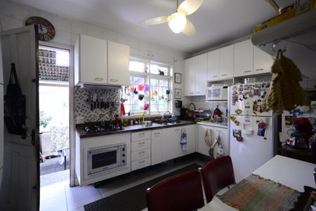 Casa à venda com 250m², 3 quartos e 2 vagasCozinha