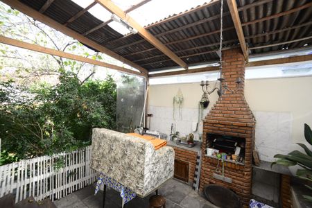 Casa à venda com 250m², 3 quartos e 2 vagasEspaço Gourmet