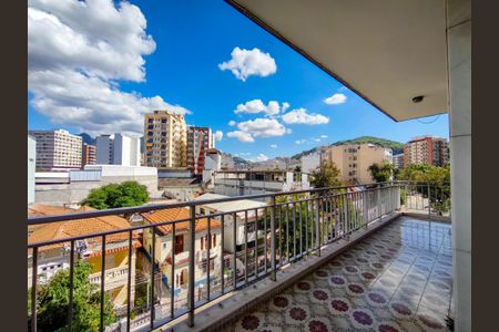 Apartamento à venda com 152m², 3 quartos e 3 vagasVaranda da Sala