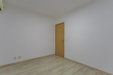 Apartamento à venda com 74m², 2 quartos e 2 vagas Apartamento à venda com 74m², 2 quartos e 2 vagasQuarto